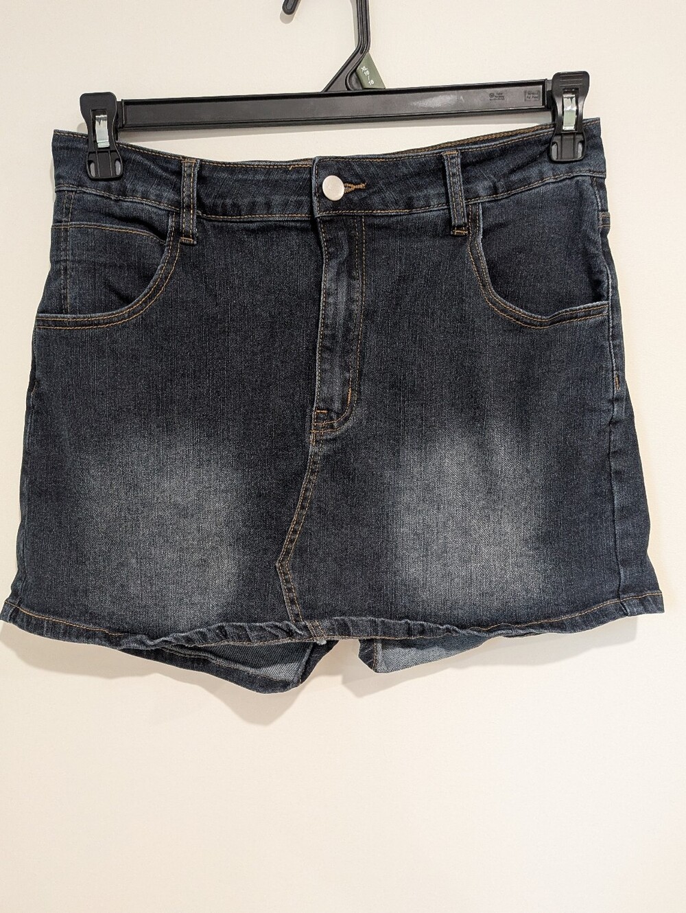 Faded Dark Wash Jean Skort Size 0XL - Y2K